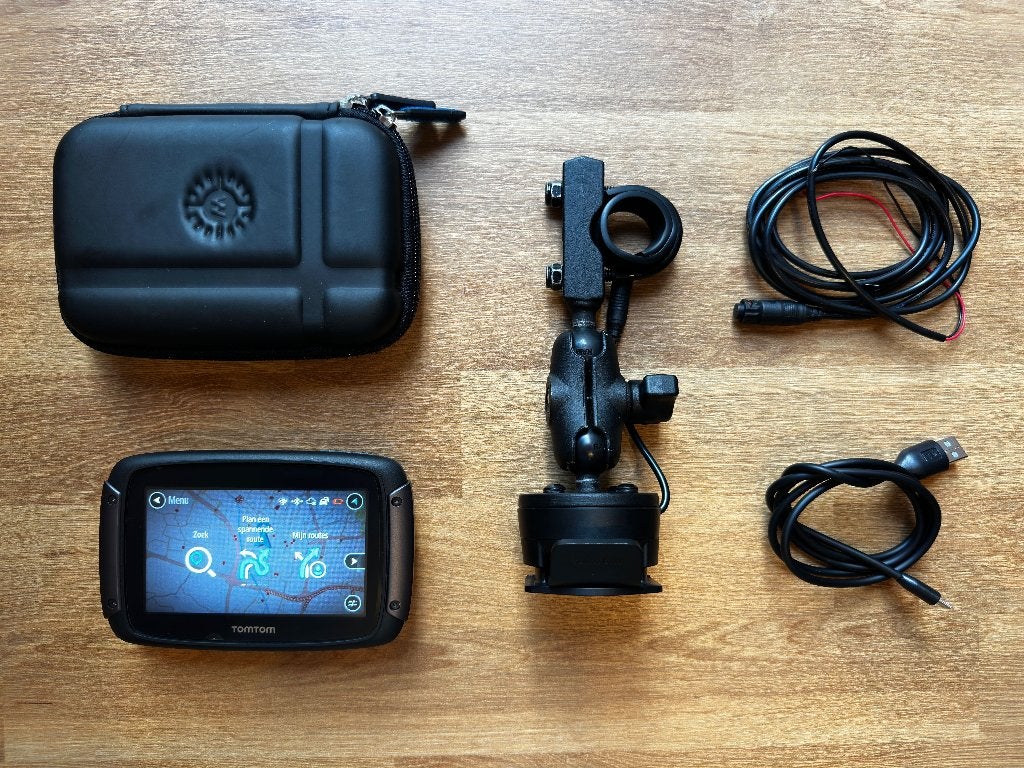 TomTom Rider 550 compleet – RAM Mount & Essential Kit, Motoren, Ophalen of Verzenden, Zo goed als nieuw