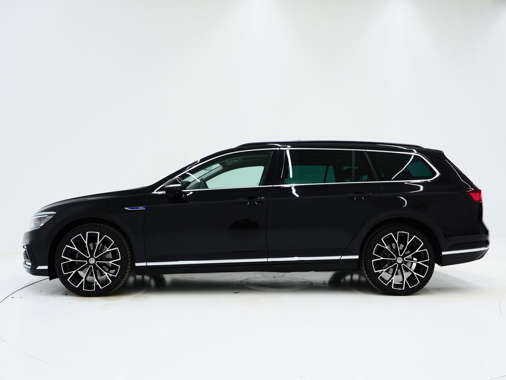 Volkswagen Passat Variant 1.4 TSI PHEV GTE | Panoramadak | M, Stof, Gebruikt, 4 cilinders, Zwart