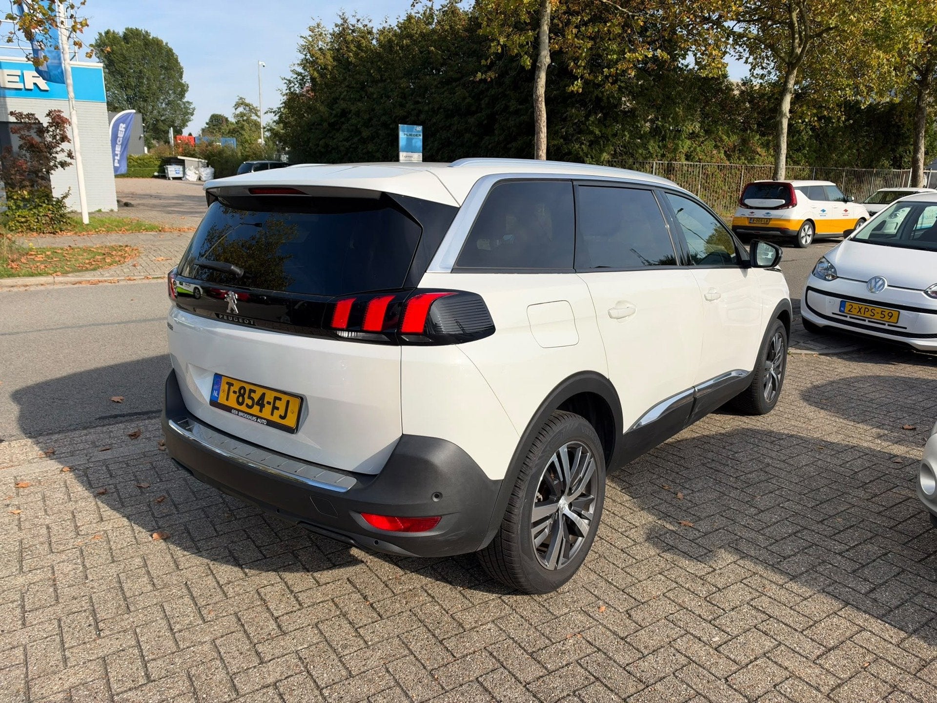 Peugeot 5008 1.2 PureTech Allure Pack Business Navi, Camera,, Dealer onderhouden, 15 km/l, Gebruikt, Euro 6