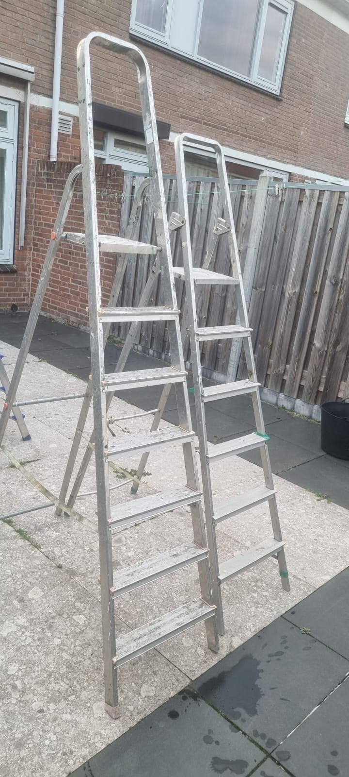 Diverse trappen: 2x 4m, 2x 2m, 2x 1.7m, Ophalen, Gebruikt, Trap, 4 meter of meer