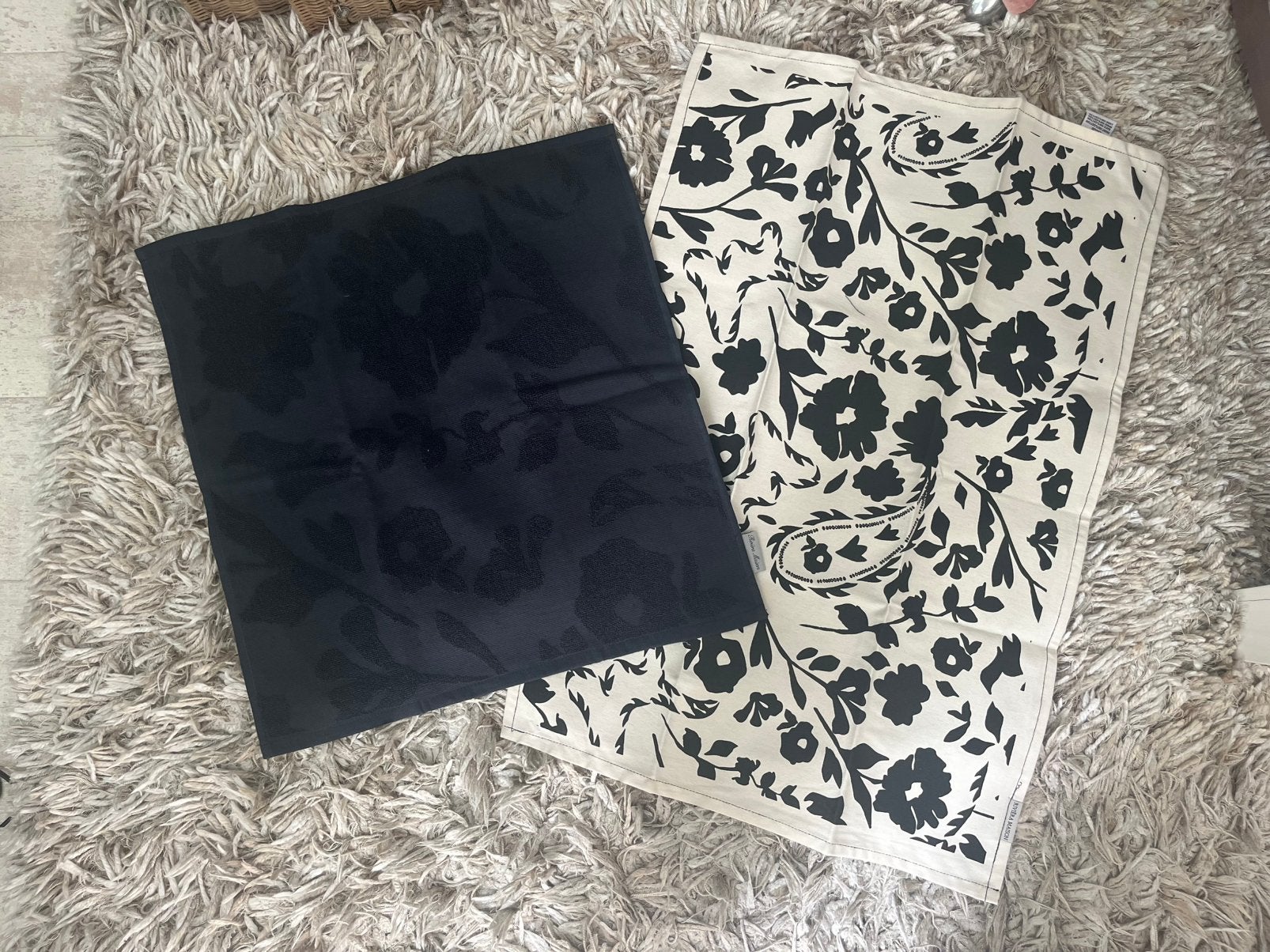 Te koop: Rivièra Maison hand- en theedoekset bloemen, Huis en Inrichting, Keuken | Textiel, Katoen, Zwart, Nieuw, Riviera Maison