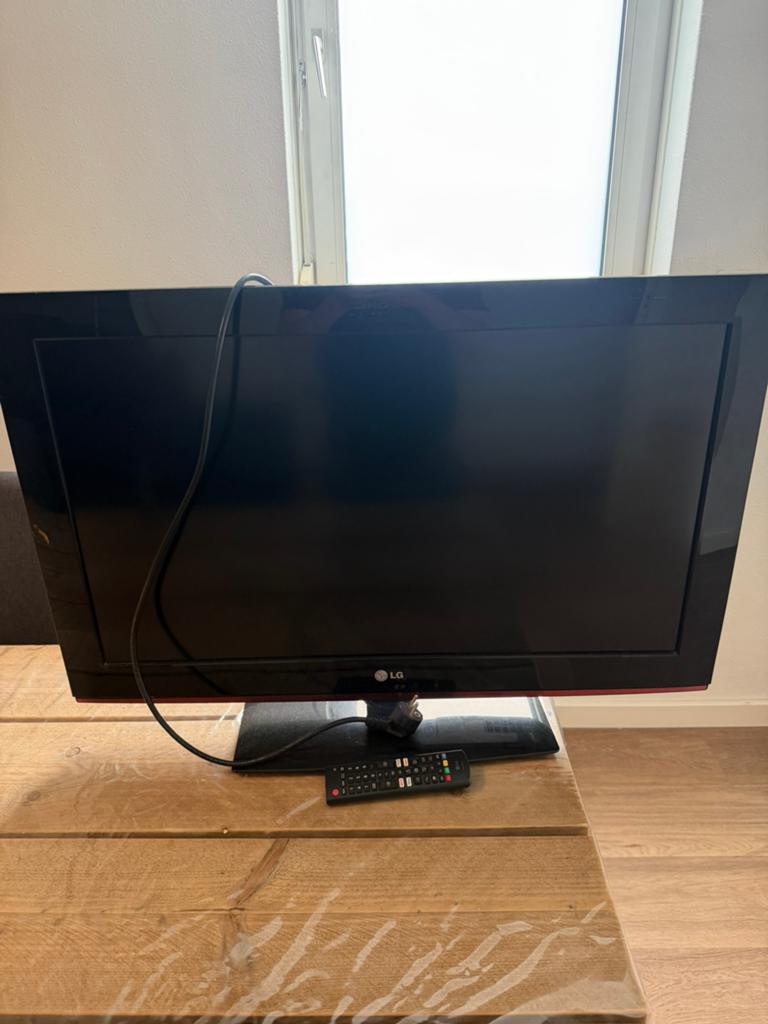 LG 32 Inch TV met Afstandsbediening, Ophalen, Gebruikt, 50 Hz, LG