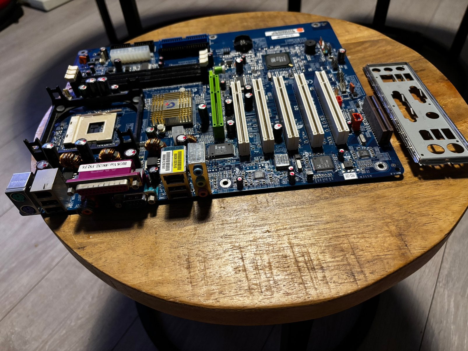 Gigabyte GA-8SGXL, Ophalen of Verzenden, Gebruikt