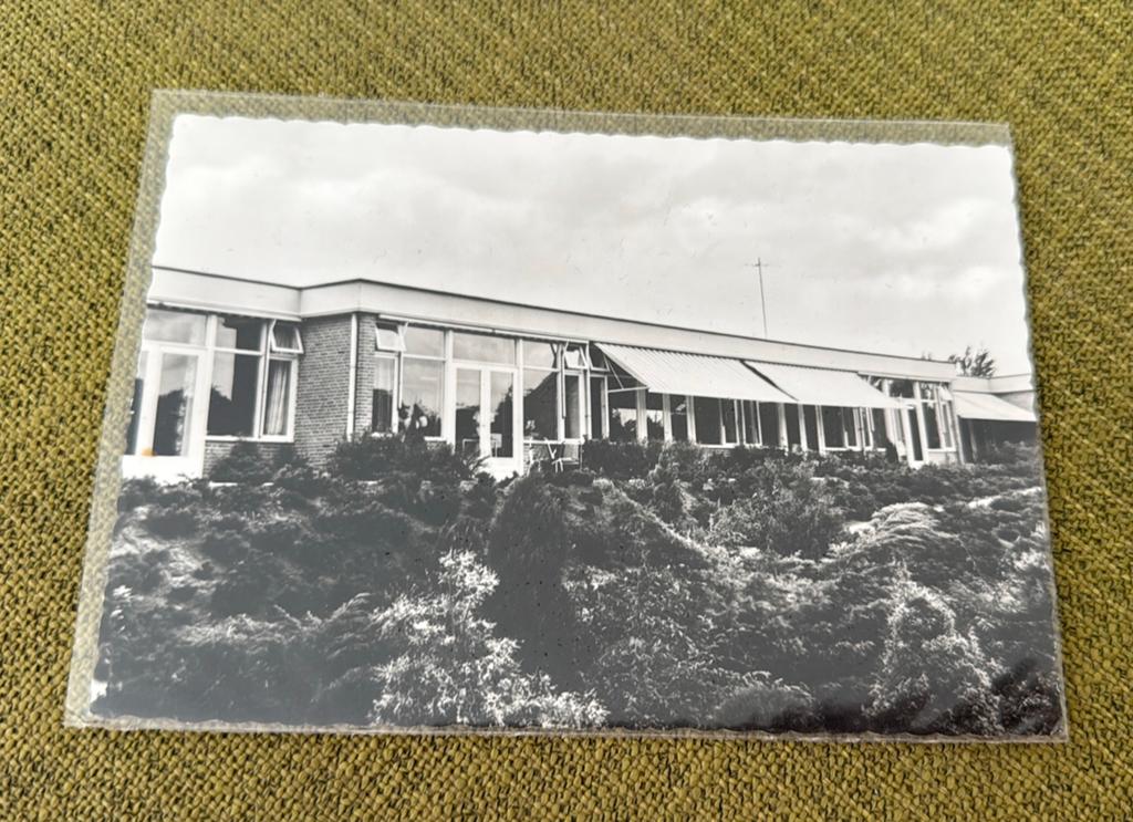 St Jozefziekenhuis terras met afdelingen 7 en 8, Verzamelen, Ansichtkaarten | Nederland, Overijssel, 1940 tot 1960, Ophalen of Verzenden