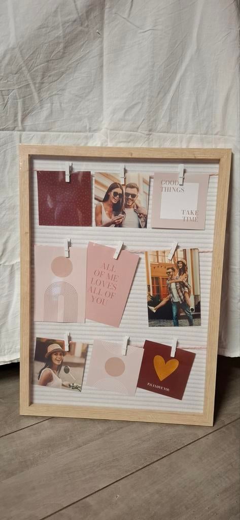 Houten fotolijst met knijpers voor foto's en kaarten, Ophalen of Verzenden, Zo goed als nieuw, Hout