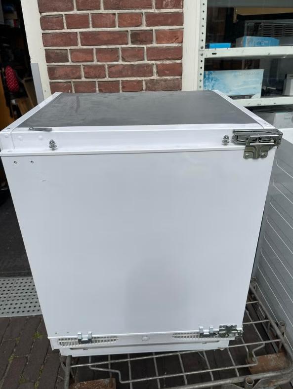Te koop inbouw koelkast en vriezer. Merk Boretti, Ophalen of Verzenden, Inbouw, Minder dan 60 cm, 160 cm of meer