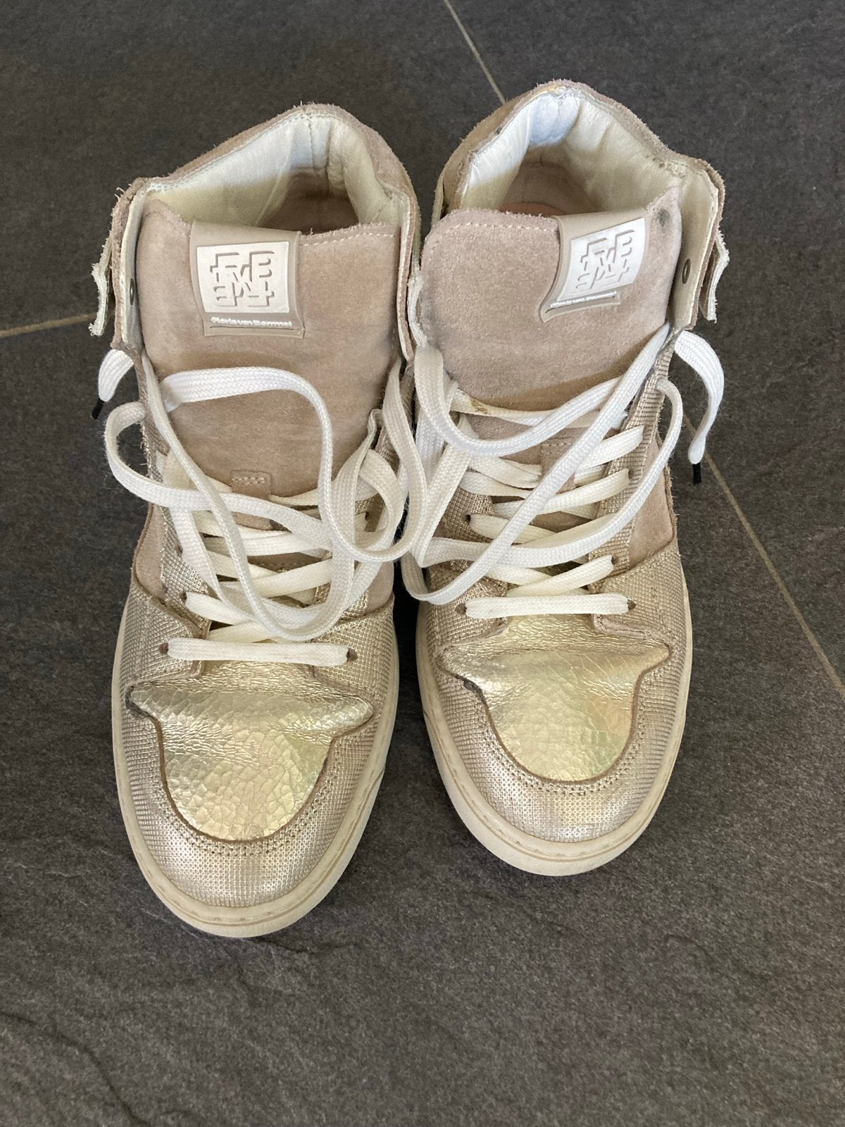 Floris van Bommel sneakers maat 38,5, Kleding | Dames, Schoenen, Ophalen of Verzenden, Gedragen, Overige kleuren, Sneakers of Gympen