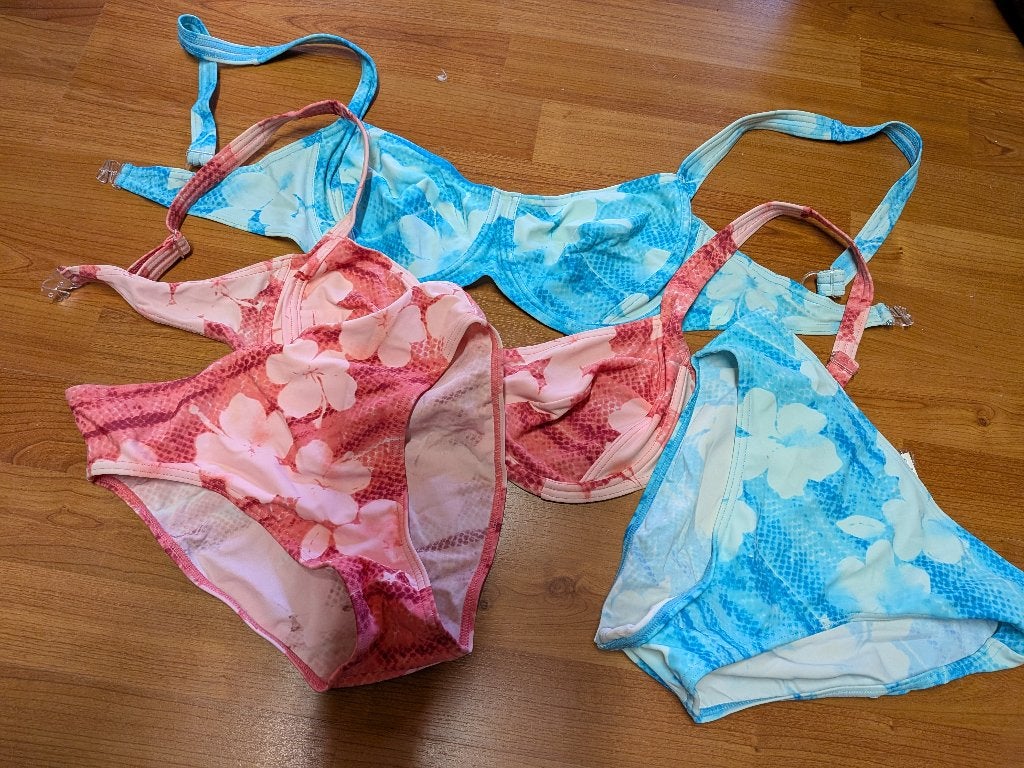 bikini's 38E, Kleding | Dames, Badmode en Zwemkleding, Ophalen of Verzenden, Zo goed als nieuw, Bikini