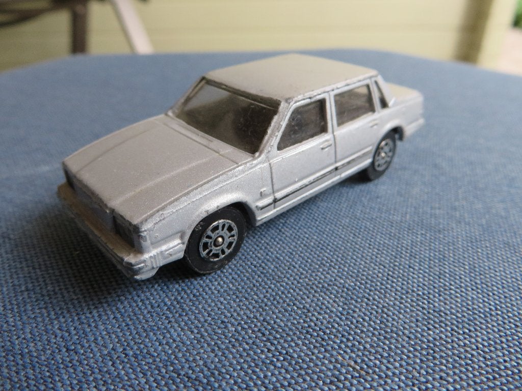 Corgi Juniors Volvo 740 - 760 Zilver, Ophalen of Verzenden, Gebruikt, Auto
