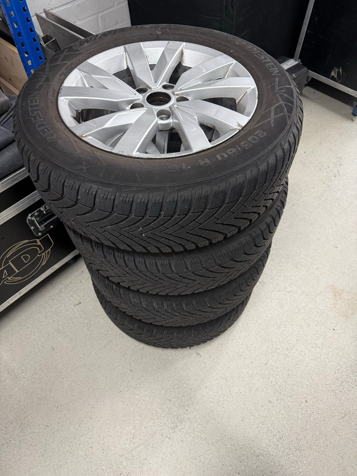 Volkswagen caddy vredestein winterbanden met velg 205/60 R16, Ophalen, Gebruikt, 16 inch, Banden en Velgen