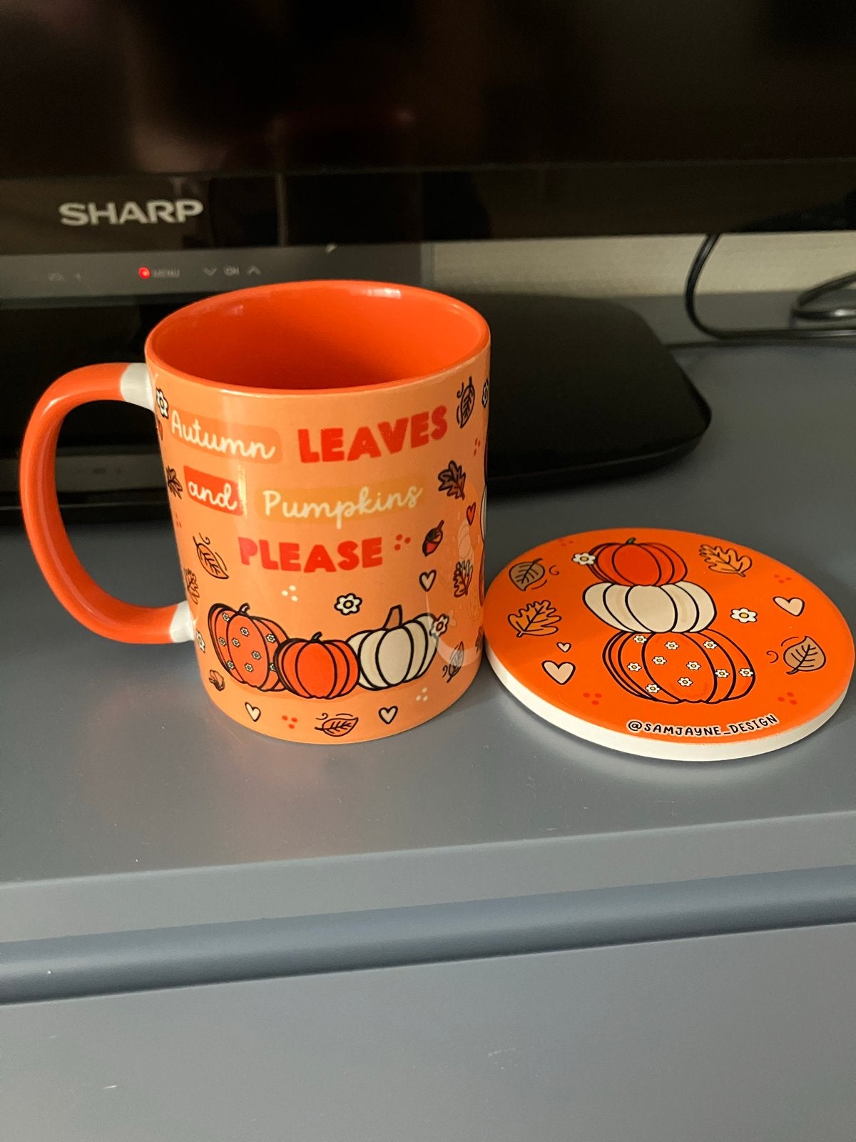 Mok en onderzetter 'Autumn Leaves and Pumpkins Please', Ophalen of Verzenden, Nieuw, Oranje