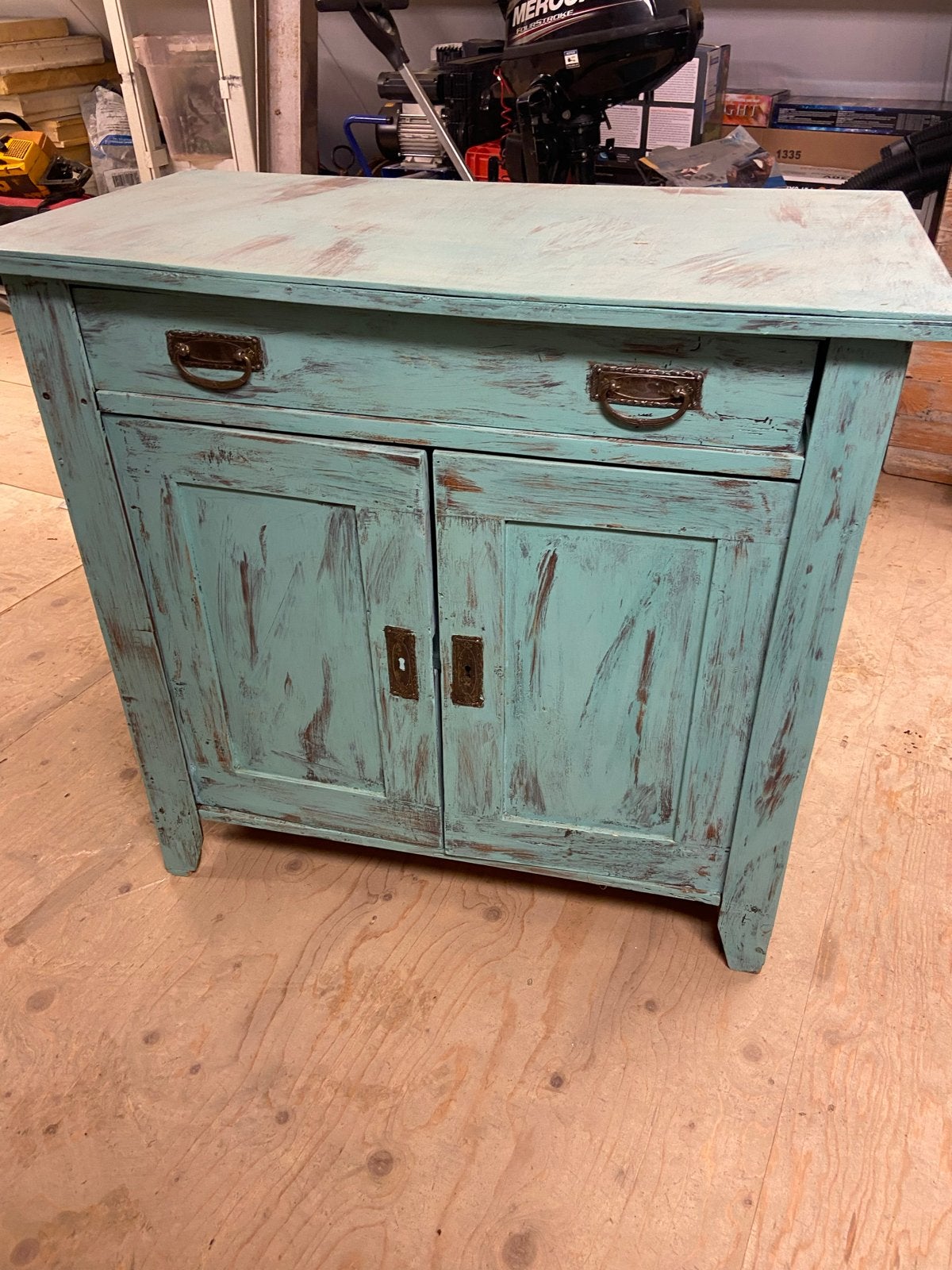 Brocante, landelijke kast, Ophalen