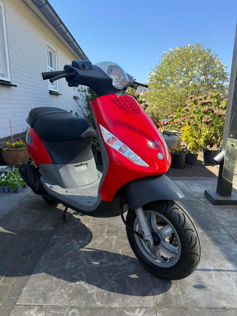 ⭐️Piaggio zip 2t 50cc Brom Nieuwstaat 10313 km⭐️