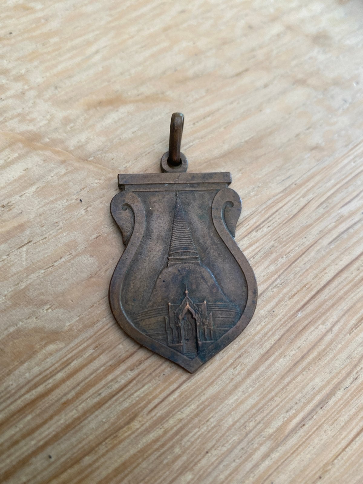 Vintage Thaise Boeddhistische Amulet Hanger, Ophalen of Verzenden, Brons, Buitenland