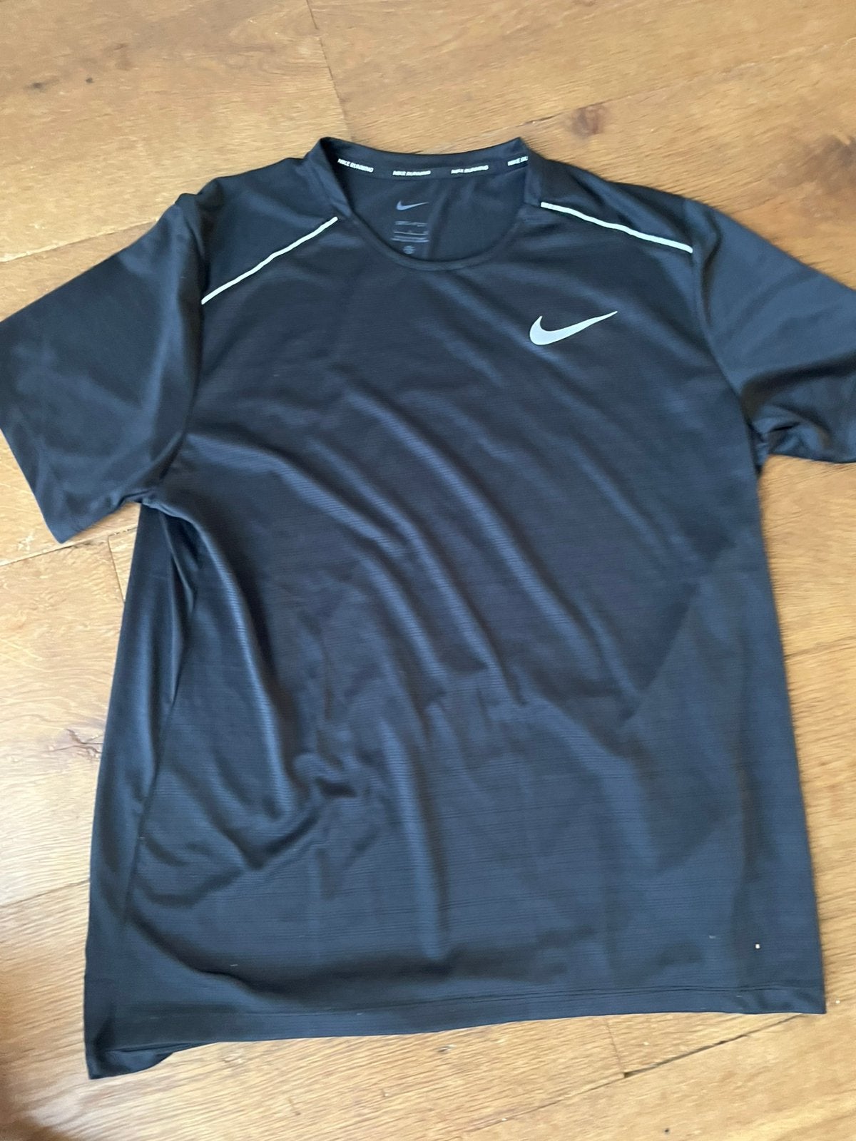 Nike Dri-FIT Running shirt – maat L, Kleding | Heren, Sportkleding, Ophalen of Verzenden, Zo goed als nieuw, Zwart
