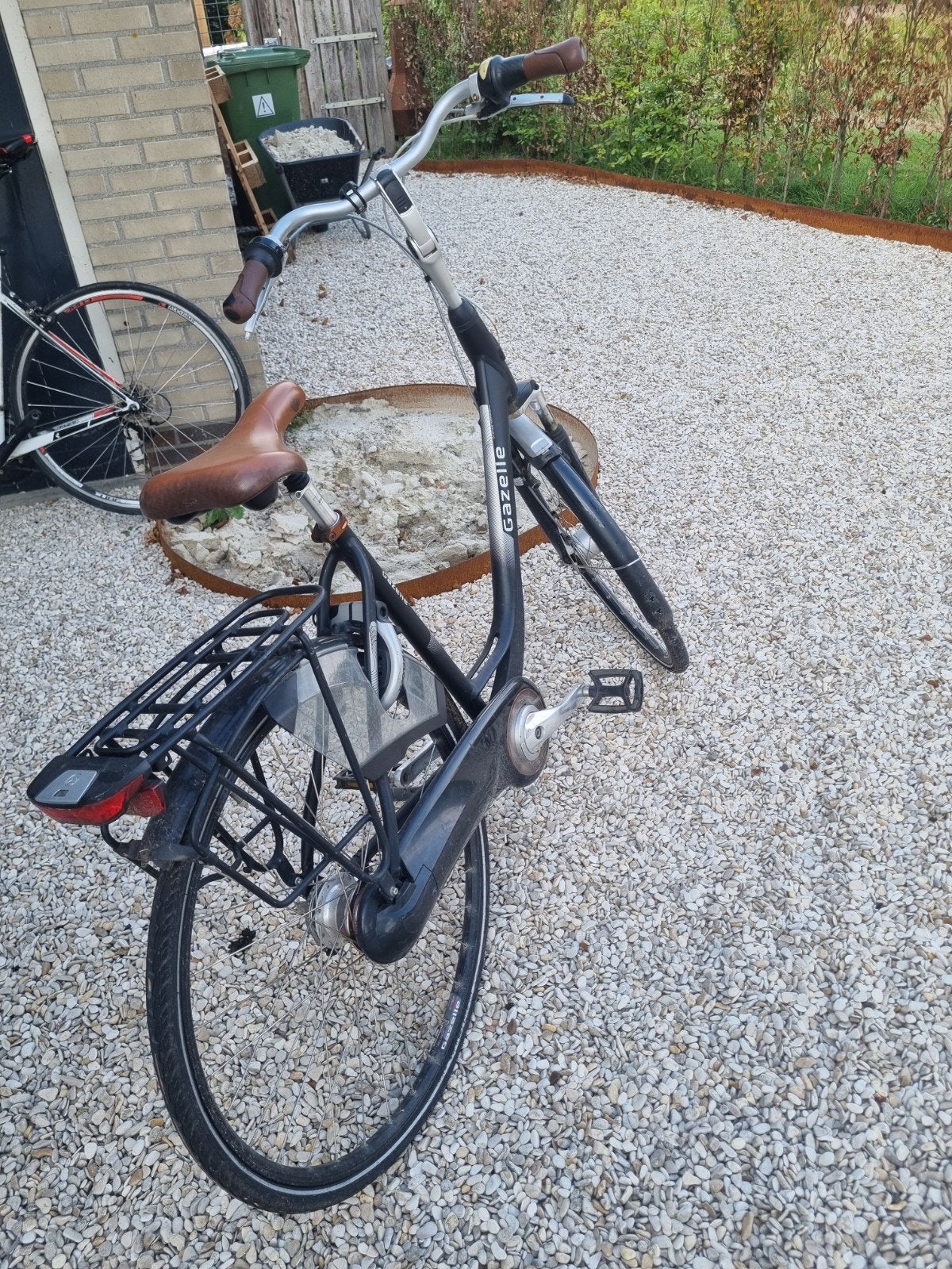 Gazelle damesfiets met lage instap, Ophalen, Gebruikt, Velgrem, Versnellingen