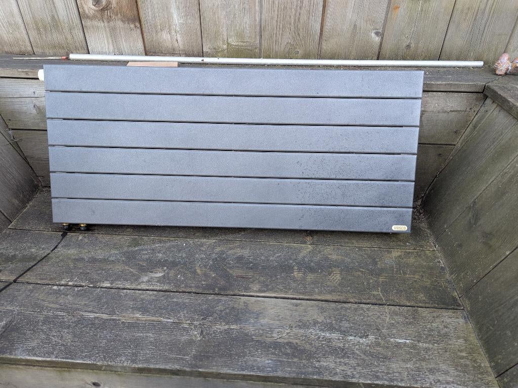 Cv radiator Vasco, Ophalen, 30 tot 80 cm, Gebruikt, Radiator
