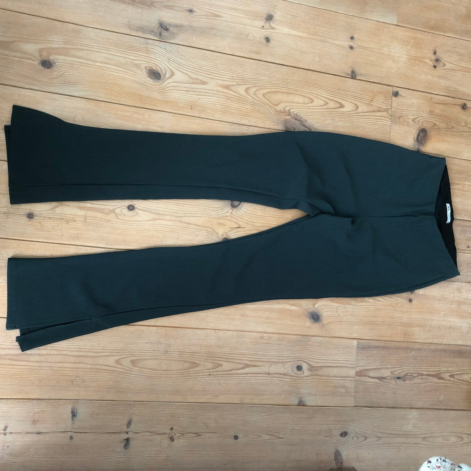 Donkergroene legging van Zara maat M, Kleding | Dames, Leggings, Maillots en Panty's, Legging, Maat 36/38 (S), Ophalen of Verzenden