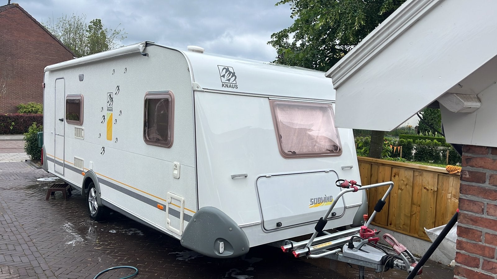 Knaus Sudwind 550 TFK met stapelbed en fietsenrek, Vast bed, Particulier, 5 tot 6 meter, Knaus