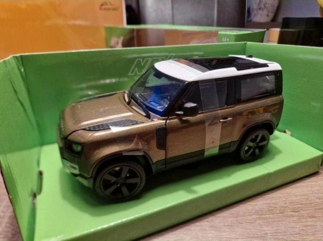 Aanbieding Welly Land Rover New DEFENDER 90 SWB bruin/wit, Hobby en Vrije tijd, Ophalen of Verzenden, Nieuw, Auto, Overige merken
