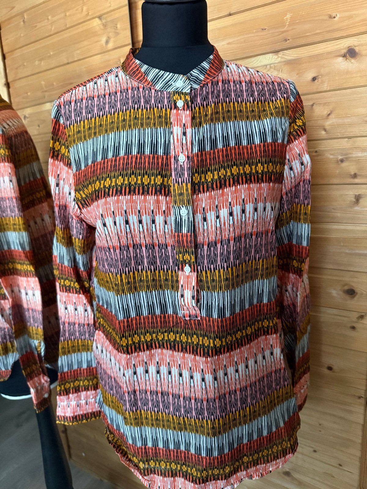H&M Blouse met print en opstaande kraag - Maat 36, Kleding | Dames, Blouses en Tunieken, Ophalen of Verzenden, Gedragen, Maat 36 (S)