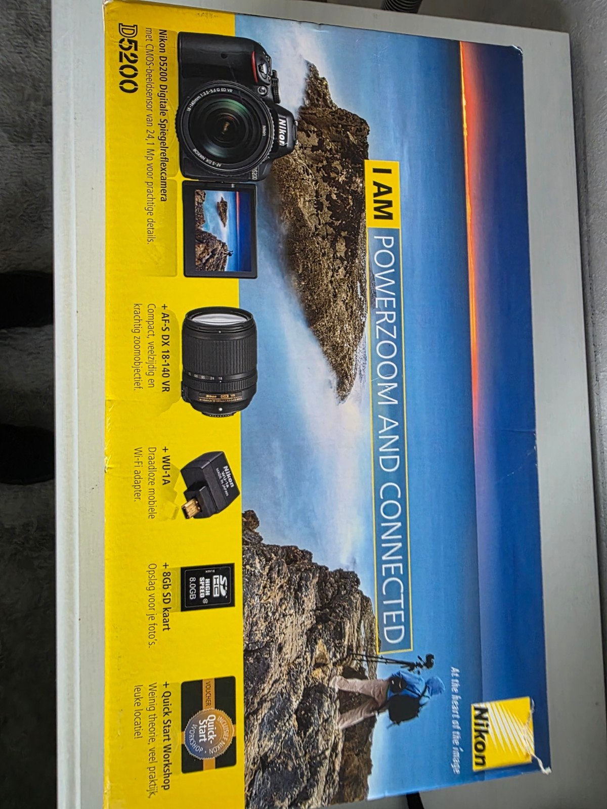 Nikon D5200 Spiegelreflexcamera met 18-140mm lens en tas, Ophalen, Spiegelreflex, Zo goed als nieuw, Beeldstabilisatie