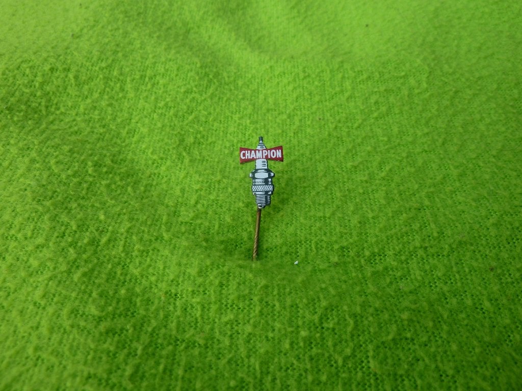 Vintage Champion Bougie Speldje - Uniek Verzamelobject, Ophalen of Verzenden, Gebruikt, Merk, Speldje of Pin