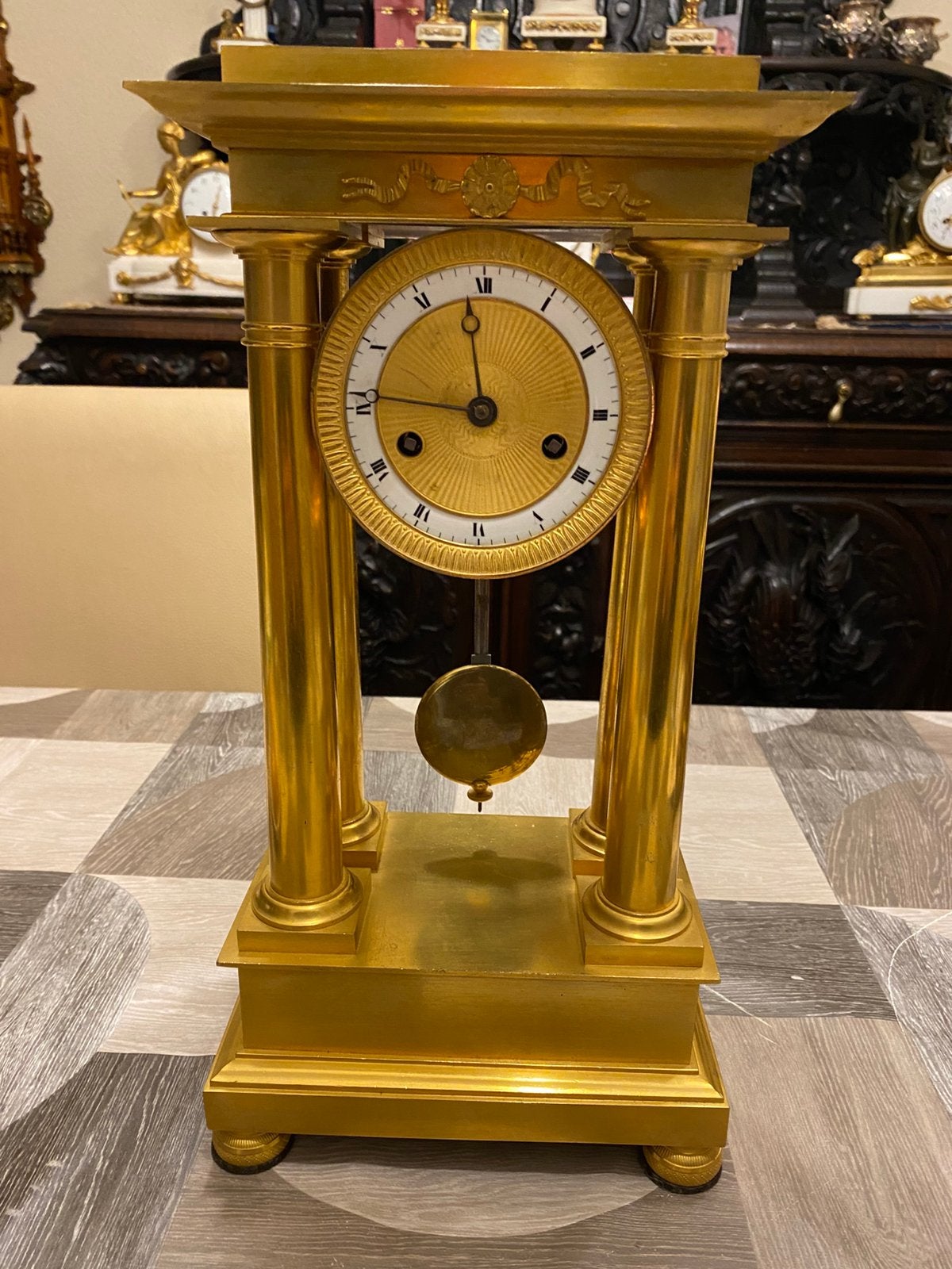 Mooie bronz vergulde kollom Pendule 42.5 cm hoog, Antiek en Kunst, Ophalen of Verzenden