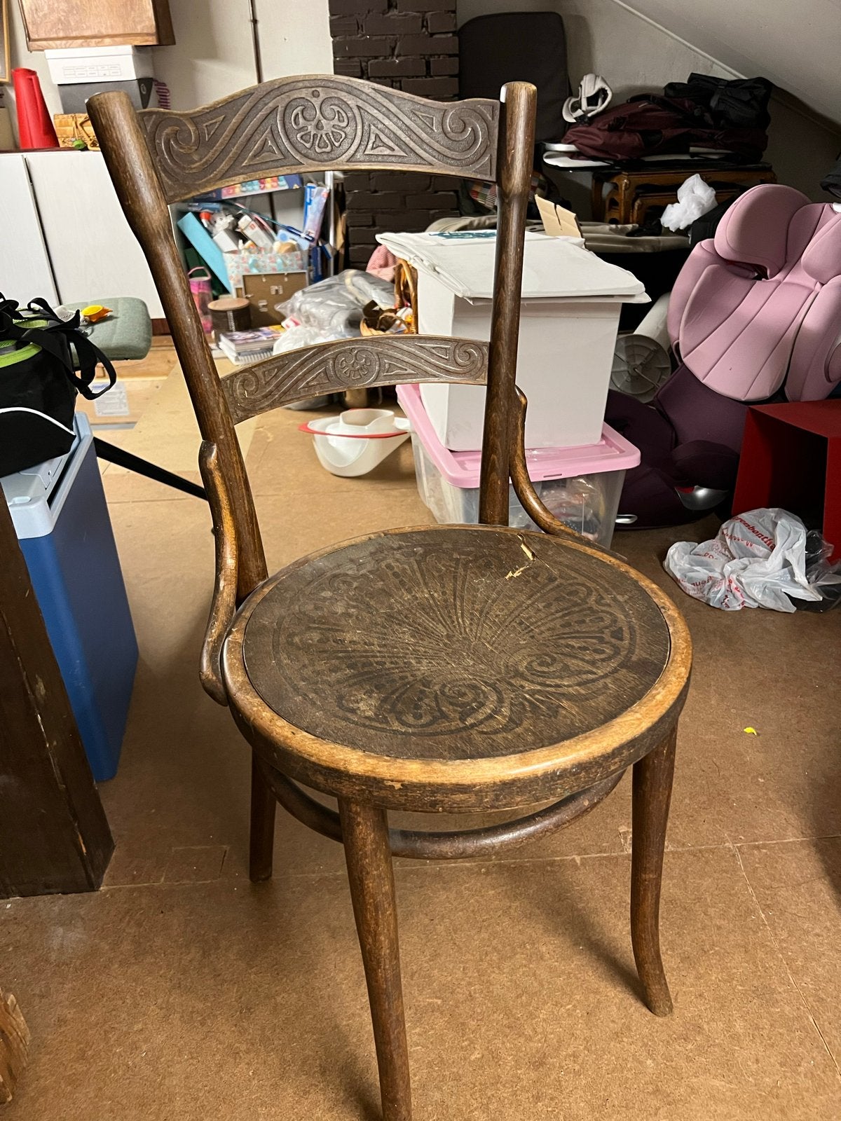 Thonet stoel met houtsnijwerk - restauratieproject, Ophalen