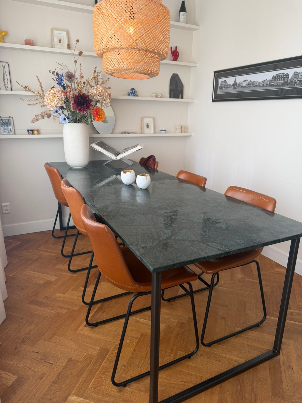 Stijlvolle eettafel met marmeren blad en metalen onderstel, Huis en Inrichting, Ophalen, 200 cm of meer, 50 tot 100 cm, Zo goed als nieuw