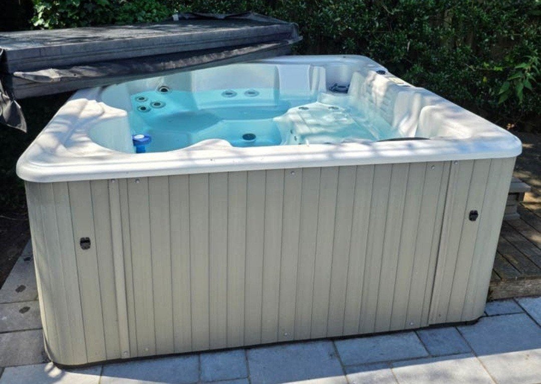 Balboa Jacuzzi - 5 persoons spa, Ophalen, Gebruikt, 200 tot 300 cm, 200 tot 400 cm