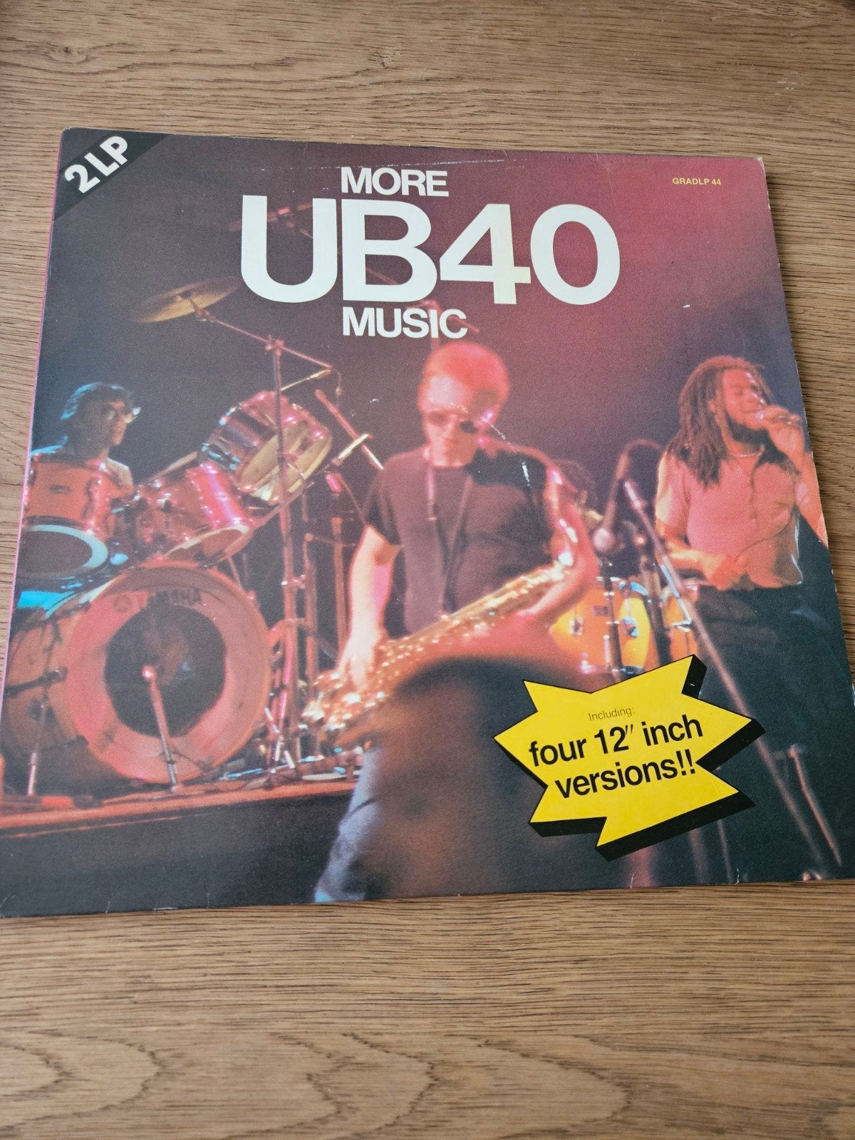 UB40 - More UB40 Music (2LP) - Pop/Reggae Vinyl, Gebruikt, Pop, Ophalen of Verzenden, Dubbel-LP
