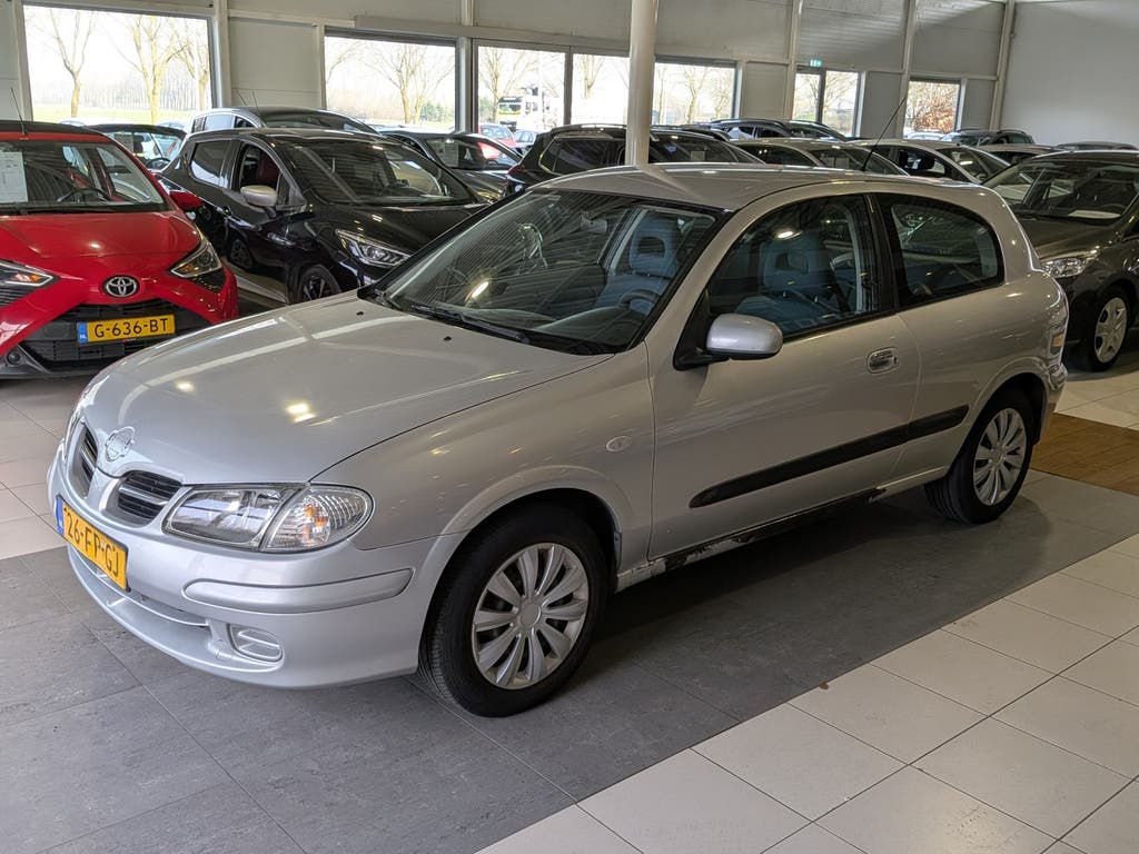 Nissan Almera 1.5 Luxury Airco, Trekhaak, Stuurbekrachtiging, foto 2