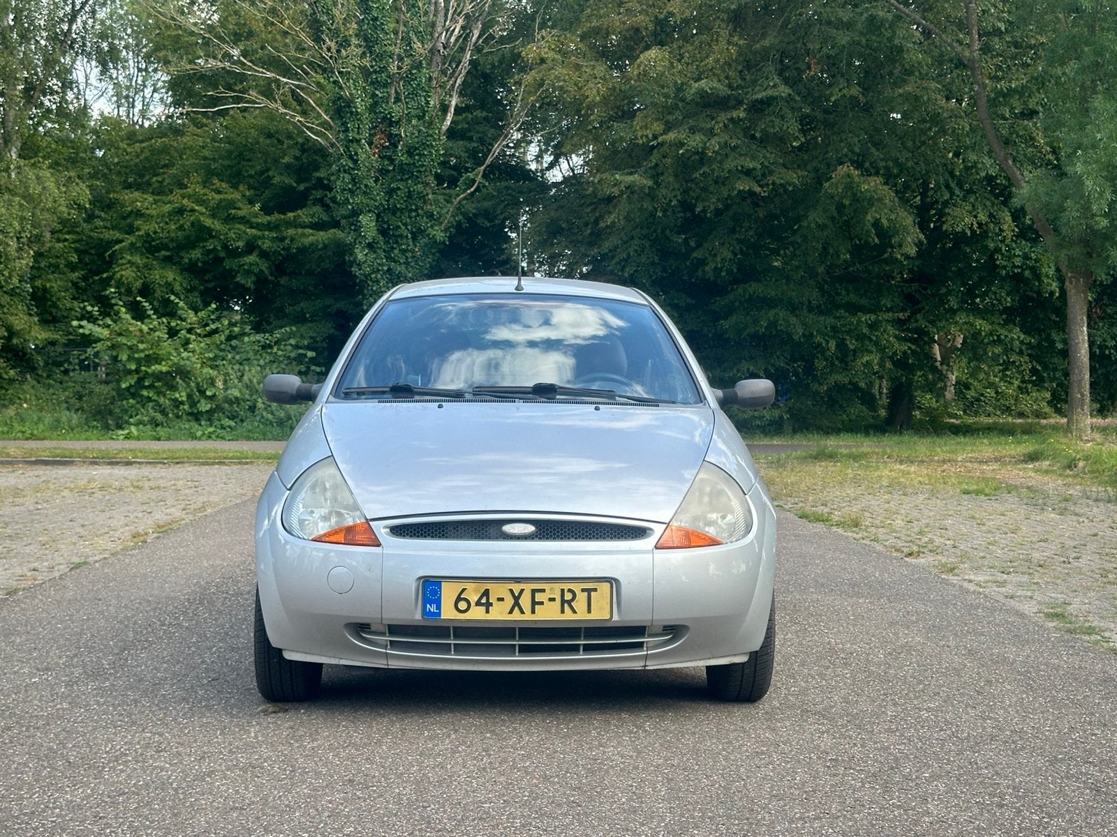 Ford Ka 1.3 I 44KW 2007 Grijs, Auto's, Voorwielaandrijving, 1299 cc, Stof, 31 €/maand