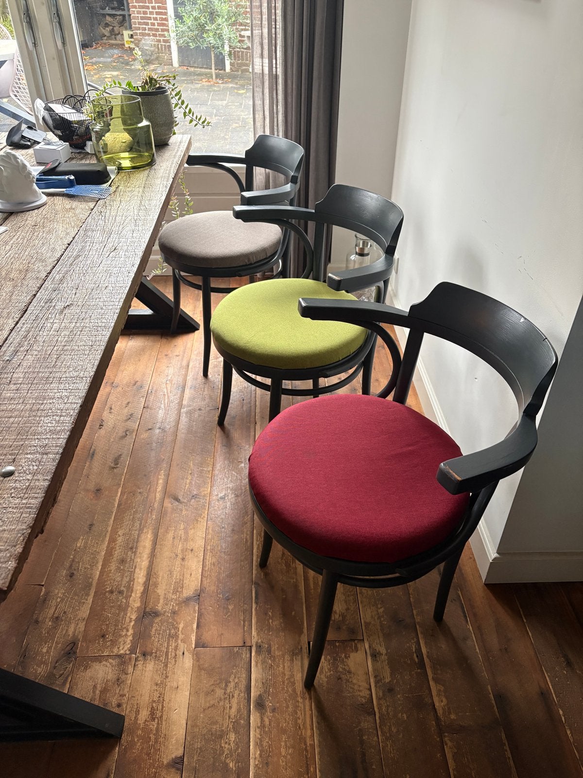 Retro, vintage set van 6 ronde cafestoelen, Ophalen, Gebruikt, Overige kleuren, Vier