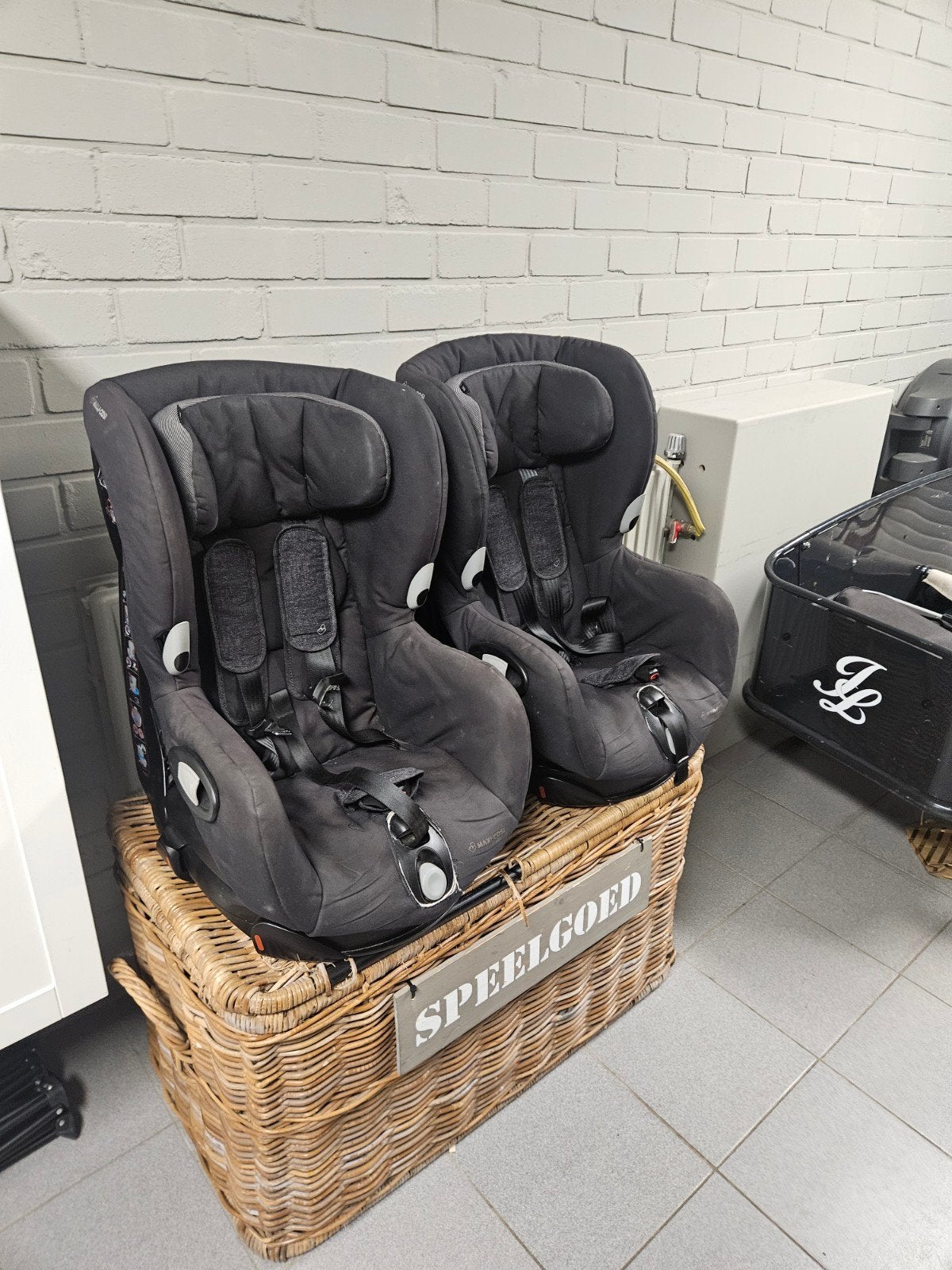 2 Maxi-Cosi auto stoeltjes - Zwart, Ophalen, Verstelbare rugleuning, Autogordel, 9 t/m 18 kg