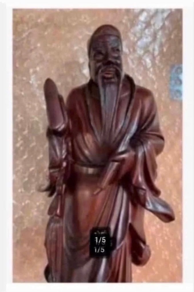Mooie Chinese wijsgeer, Hout, gelakt, 23 cm hg., Antiek en Kunst, Kunst | Beelden en Houtsnijwerken, Ophalen of Verzenden
