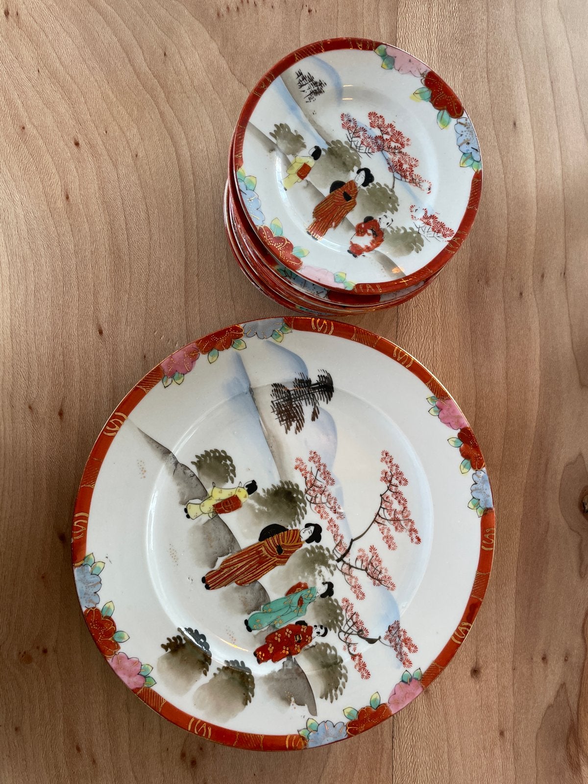 Set van 11 antieke Japanse schoteltjes met handgeschilderde, Ophalen of Verzenden