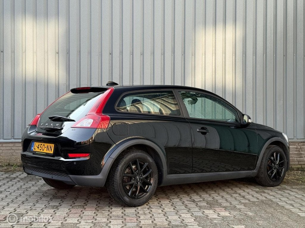 Volvo C30 2.0 Momentum | Climate Control | PDC | BT, Auto's, Volvo, Stof, Zwart, 4 cilinders, 4 stoelen