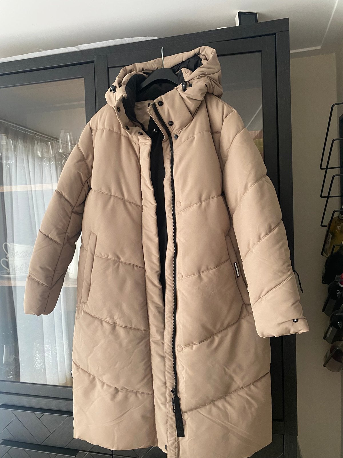 Winterjas dames beigekleurig, Kleding | Dames, Jassen | Winter, Ophalen, Zo goed als nieuw