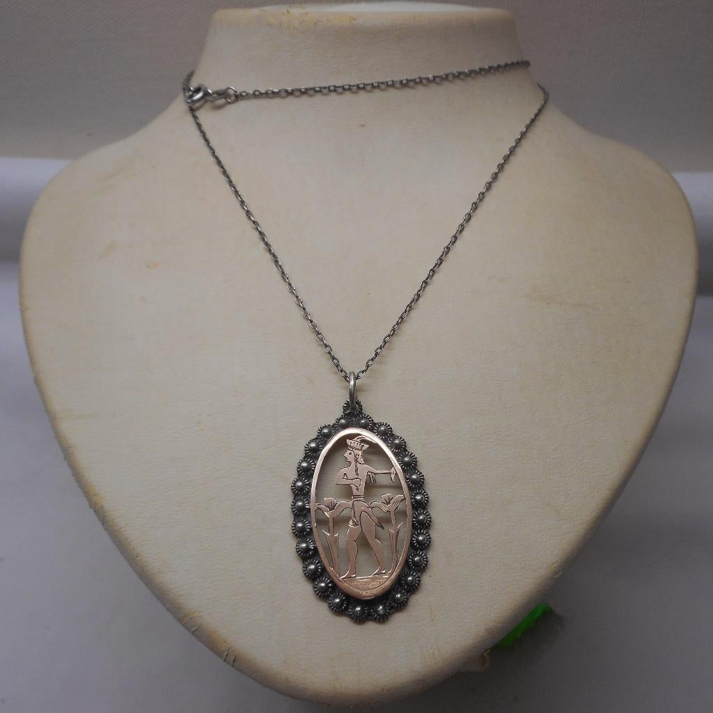 Zilveren ketting met antieke hanger met goud nr.1541, Verzenden, Zilver, Ketting