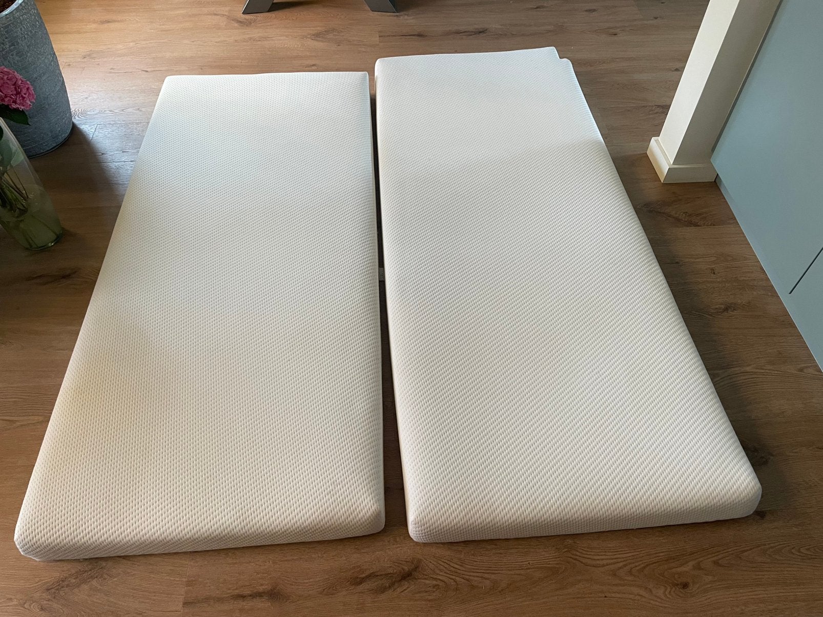 2 matrassen voor Adria Aviva caravan., Caravans en Kamperen, Caravan accessoires, Ophalen, Zo goed als nieuw