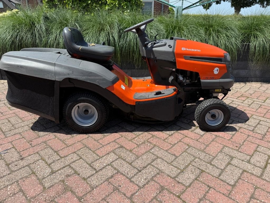 Husqvarna TC130 zitmaaier, Ophalen, 90 tot 120 cm, Husqvarna, Opvangbak