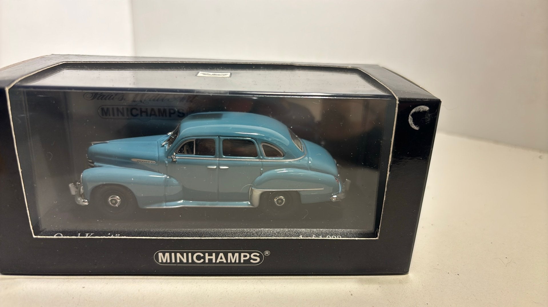 Opel kapitab bleu minichamps 1.43, A, Ophalen of Verzenden, MiniChamps, Auto