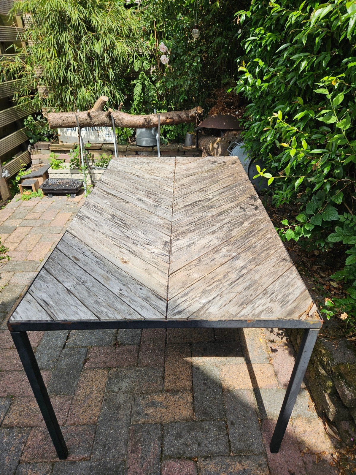 Gratis af te halen tuintafel, Tuin en Terras, Tuintafels, Gebruikt, Rechthoekig, Hout, Ophalen