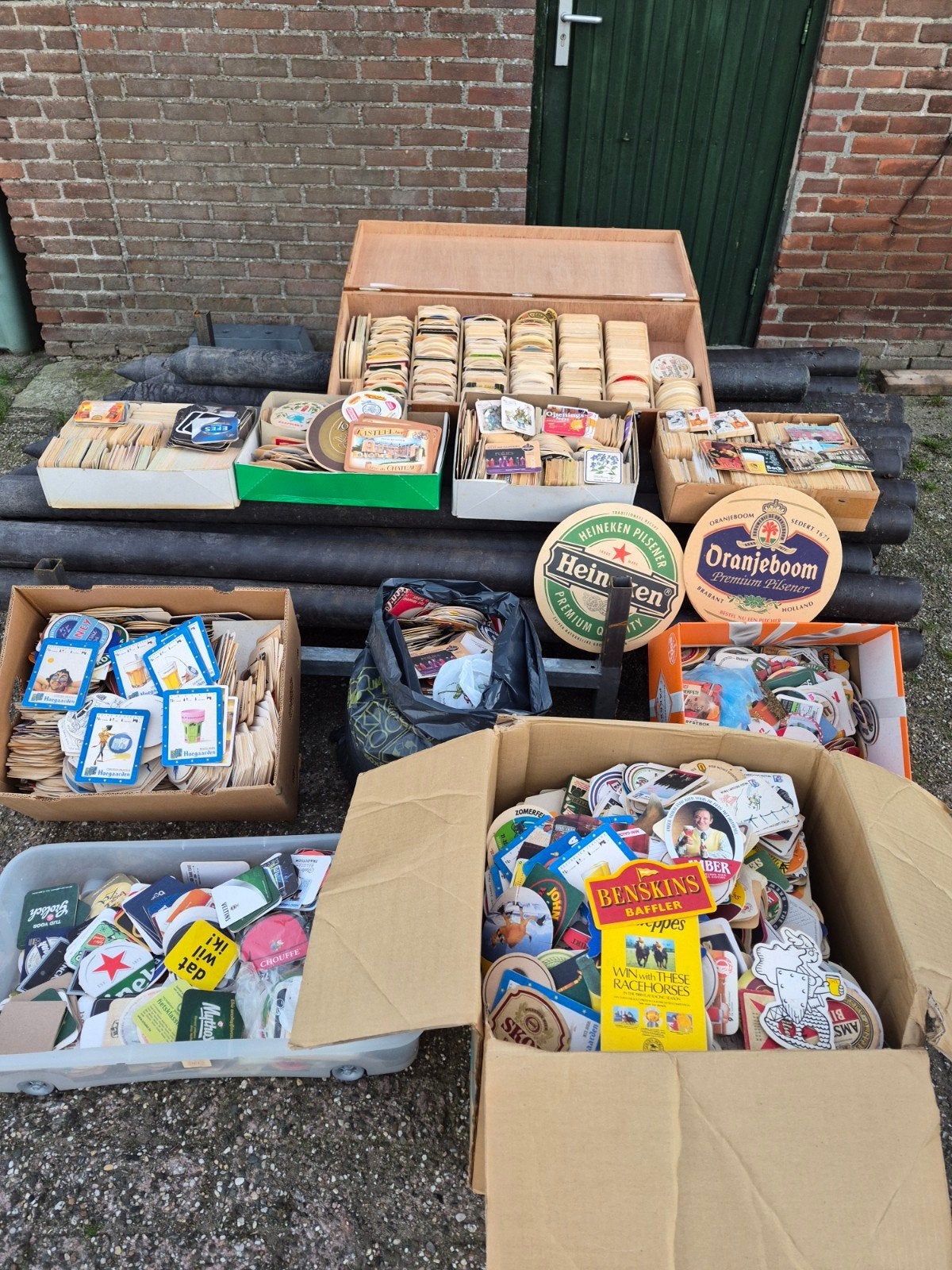 Verzameling Bierviltjes - Duizenden, ook oude exemplaren, Ophalen, Gebruikt