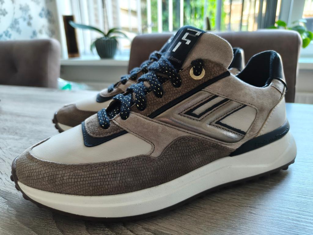 ZGAN Floris van Bommel sneakers - Noppi Taupe - maat 39, Kleding | Dames, Schoenen, Beige, Floris van Bommel, Ophalen of Verzenden