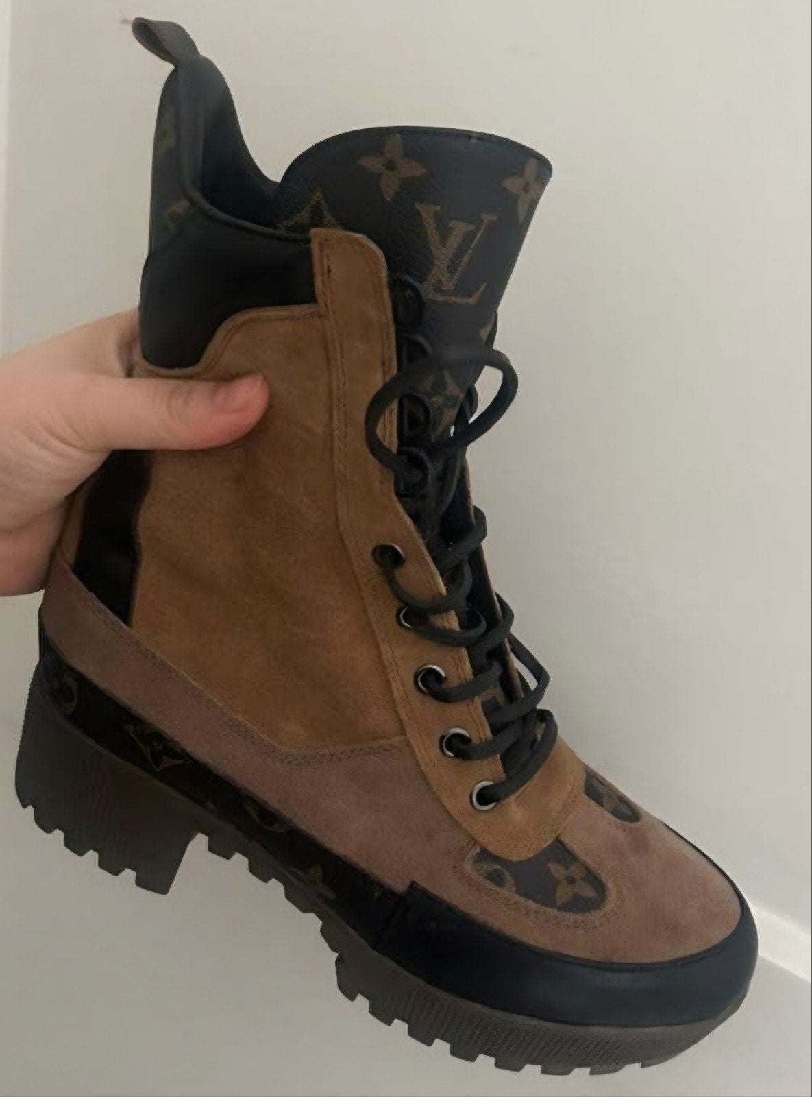 Louis vuitton desert boots (38), Ophalen of Verzenden, Nieuw, Zwart