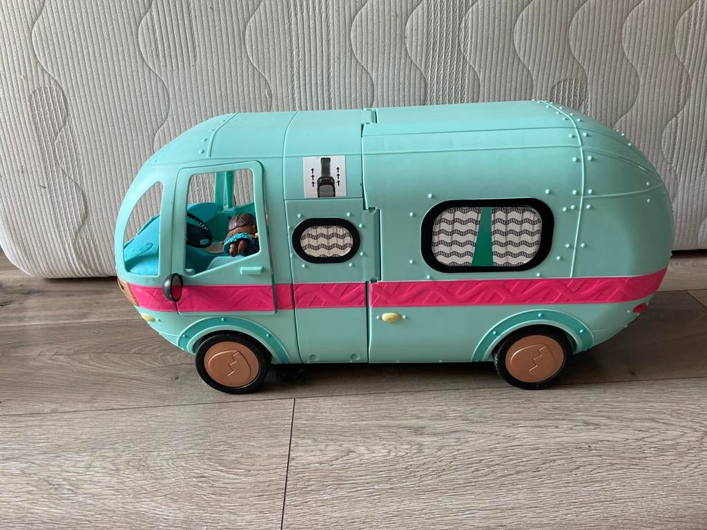 LOL Suprise Glam n go camper, Ophalen of Verzenden, Zo goed als nieuw