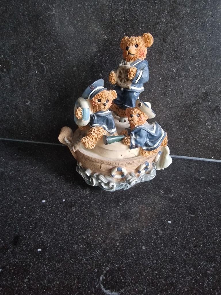 Muziekdoos met beertjes die ronddraaien, Ophalen of Verzenden, Stoffen beer, Overige merken